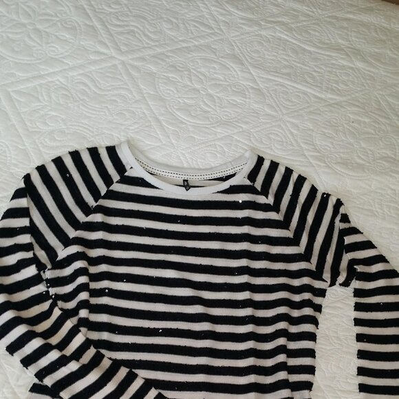 ONLY brand striped sweater Size XS-NWOT - Picture 10 of 10